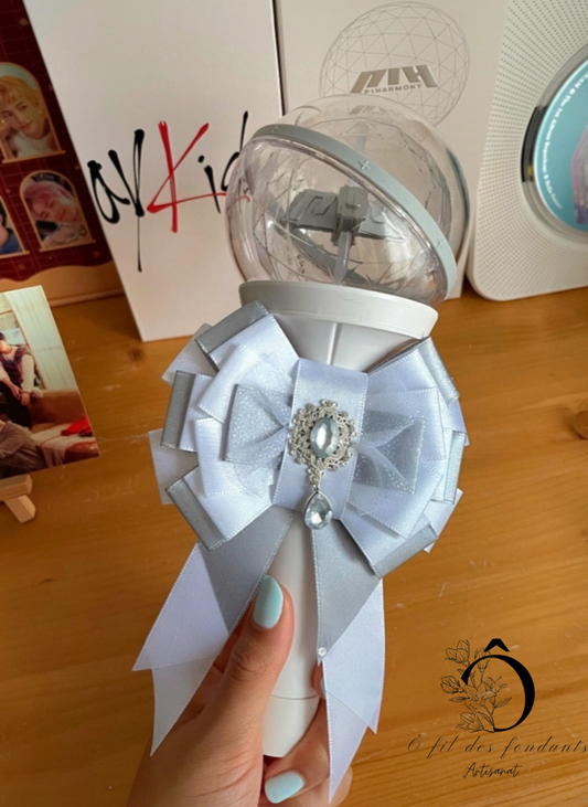 Noeud Ribbon Lightstick Blanc & Gris