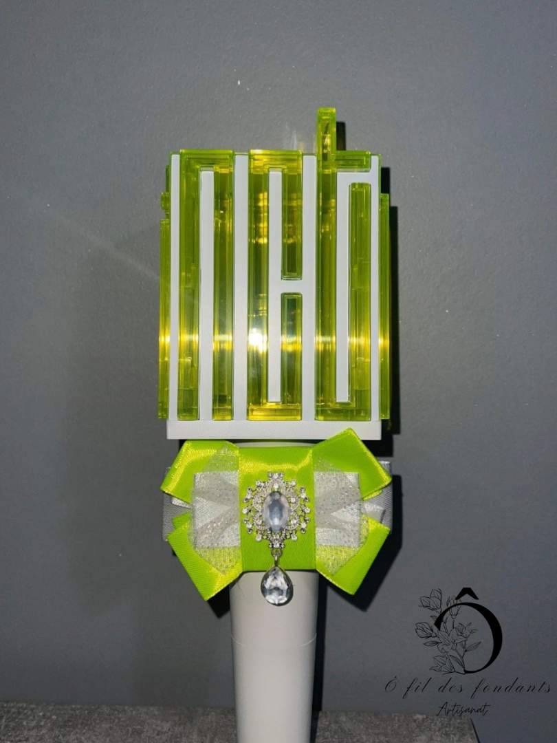 Noeud Ribbon Lightstick Blanc & Vert fluo